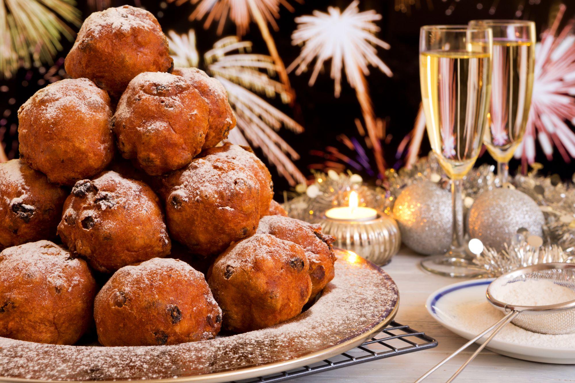 20 ambachtelijke olie-, kwark en/of krentenbollen bij Molen de Krijgsman