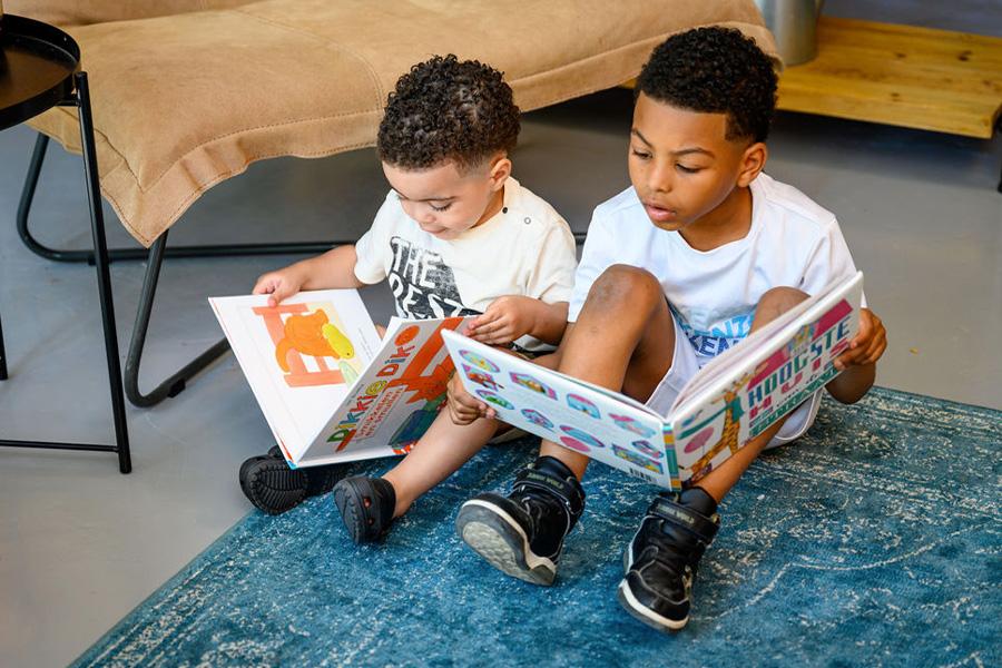 1 maand kinderboekenpakket van Kwebbels in de brievenbus