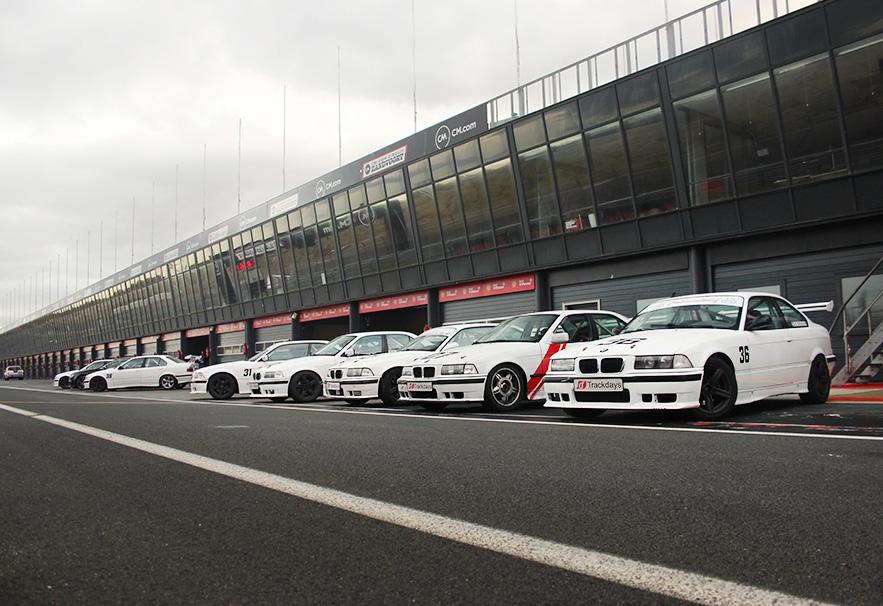 Complete race- of taxi-ervaring in een BMW E36 325i
