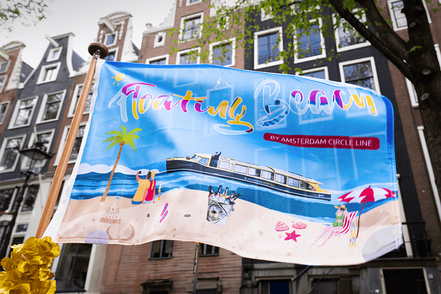 Tropische rondvaart met Amsterdam's Floating Beach (75 min.)