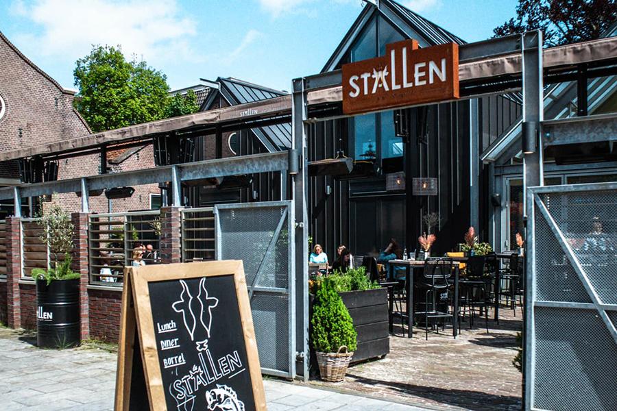 Luxe lunchplank bij De Stallen op de Koemarkt